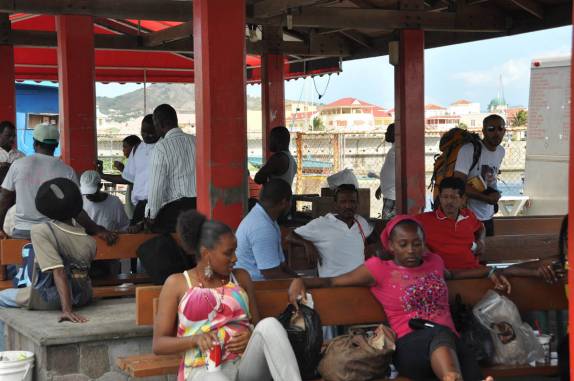 Terminal de embarque no ferry entre St. Kitts e Nevis